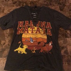 Lion king tee with laced up neck